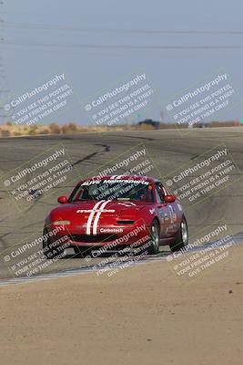 media/Oct-29-2022-CalClub SCCA (Sat) [[e05833b2e9]]/Race Group 3/Qualifying (Outside Grapevine)/